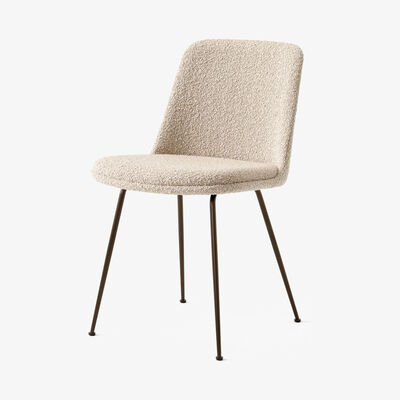 Made in Design Rely HW9 Padded chair - / Looped wool by &tradition Beige