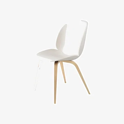Nordic Nest Gubi Beetle chair Alabaster white matte lacquered oak legs