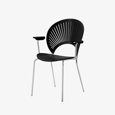 Nordic Nest Fredericia Furniture Trinidad 3399 armchair Black-chromed legs