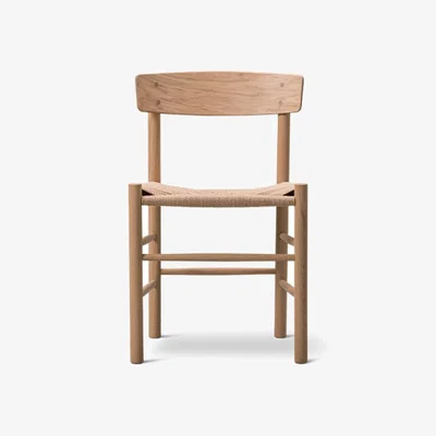 Nordic Nest Fredericia Furniture J39 chair Light oiled oak—braided natural