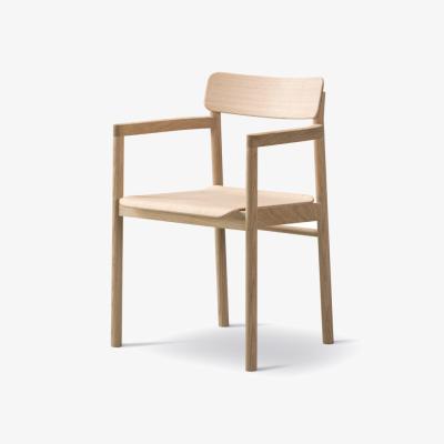 Nordic Nest Fredericia Furniture Post 3445 armchair Lacquered oak