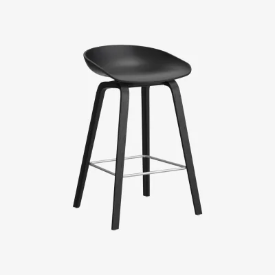 Made in Design About a stool AAS 32 LOW Bar stool plastic material black / H 65 cm - Recycled - Hay
