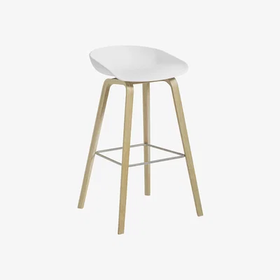 Made in Design About a stool AAS 32 Bar stool - / H 65 cm - Plastic & matt varnished oak by Hay White