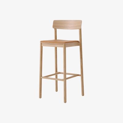 Nordic Nest &Tradition Betty TK17 Bar Chair 75 cm Noble leather cognac-laquered solid oak