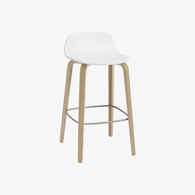 Nordic Nest Muuto Visu barstool White-oak