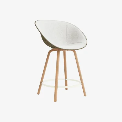 Nordic Nest Normann Copenhagen Mat Bar Armchair front-upholstered 65 cm Hallingdal 110-seaweed-beech-cream steel