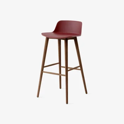 Nordic Nest &Tradition Rely HW123 bar stool Red brown-lacquered walnut 75 cm