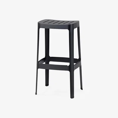 Nordic Nest Cane-line Cut barstool Black