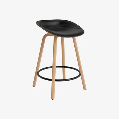 Nordic Nest Normann Copenhagen Mat Barstool front-upholstered 65 cm. Ultra 41599-seaweed-beech-black steel