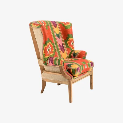 Amara MINDTHEGAP - William Deconstructed Wing Chair - Erdely Linen
