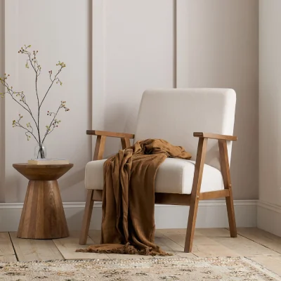 Happy Beds Ellwood – Fabric Armchair – Cream/Oak – Wooden/Fabric – Happy Beds