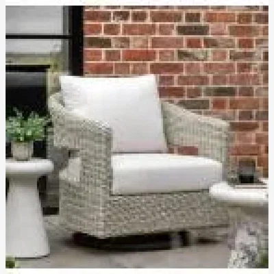 Knees Hvar Outdoor Swivel Chair