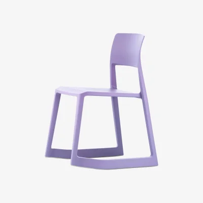 Made in Design Tip Ton RE Stacking chair plastic material purple / Recycled - Tilting &amp; ergonomic - Vitra