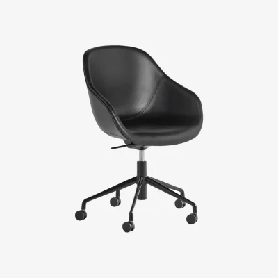 Made in Design About a chair AAC155 Armchair on casters leather black / Padded - Full Leather - Hay