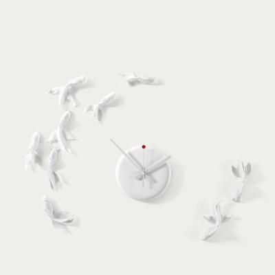 Bombinate.com Goldfish Clock