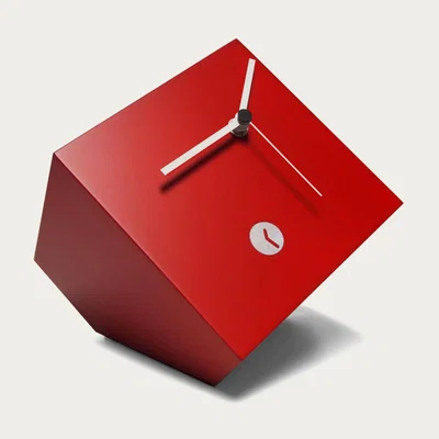 Bombinate.com Garnet Lacquered Finished Harlem Table Clock