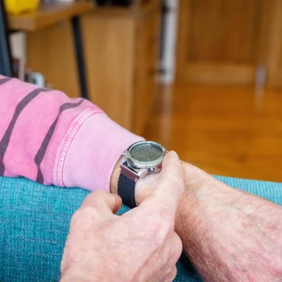 Dunelm Ravencourt Talking Watch with 2 Straps
