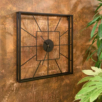Dunelm Indoor Outdoor London Clock 45cm Black
