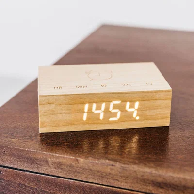 Graham & Green Cherry Wood Flip Click Clock