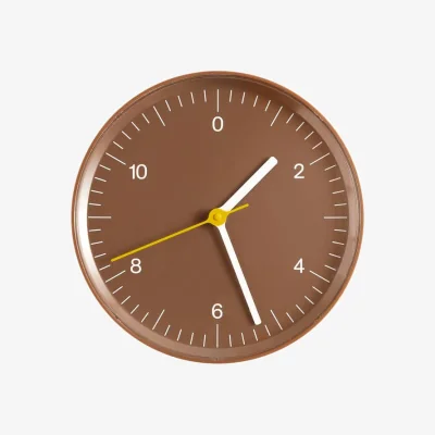 Made in Design Wall clock plastic material brown / Jasper Morrison, 2008 - Recycled - Hay