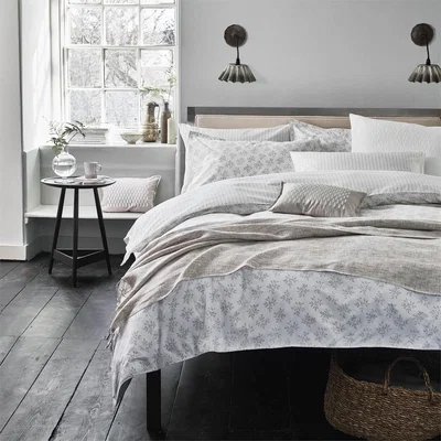 Homebase Murmur Leaf Duvet Cover Set - King - Linen
