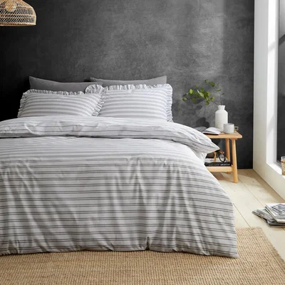 La Redoute Style Sisters Frill Stripe Cotton Duvet Cover Set