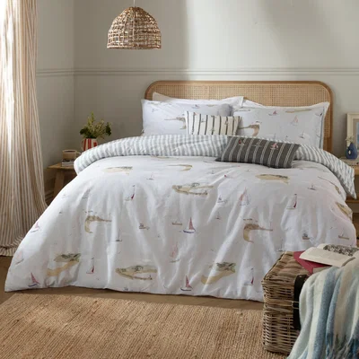 The Range Abersoch Shore Reversible Cotton Duvet Cover Set - Sky Blue / Single