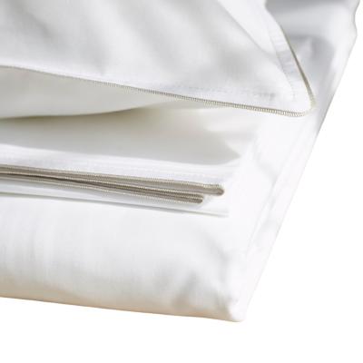 Wolf & Badger White / Silver Heritage King Duvet Cover - White With Silver Trim | Uk King | London & Avalon