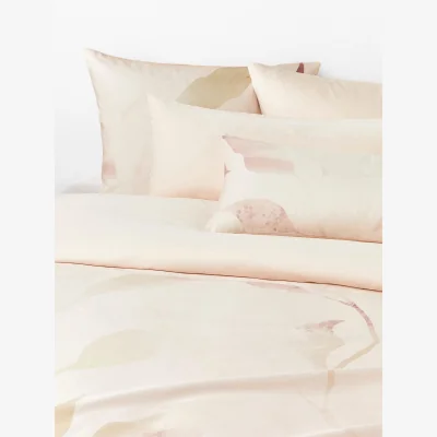 Westwing Cotton Sateen Duvet Cover Marino with Floral Print