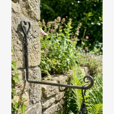 Dibor Iron Heart Shaped Lantern Hook