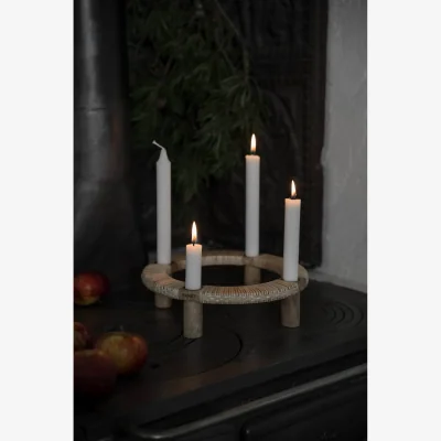 Nordic Nest ERNST Ernst round candle holder 4 candles Light wood
