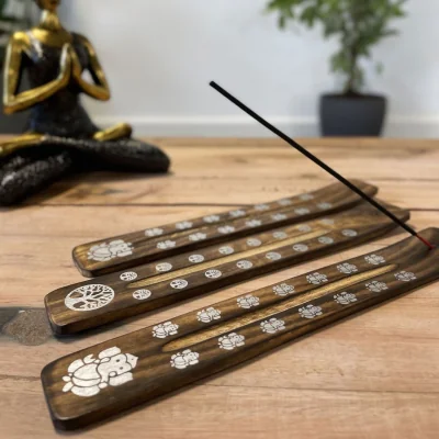 The Range Carved Mango Wood Ashcatcher With Burnt Finish - Brown