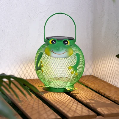 The Range Solar Frog Lantern - Green