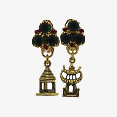 Wolf & Badger Women's Gold / Green Yuletide Green Lantern Charm Earrings - Clip | Vickisarge