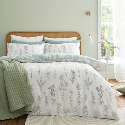 Habitat Bianca Cotton 200 TC Wild Flowers White Bedding Set - King