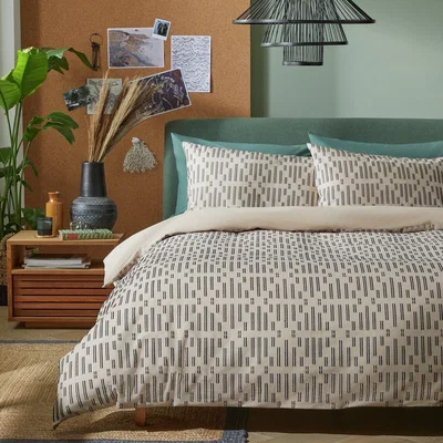 Habitat Habitat Cotton Clipped Stripe Beige Bedding Set - King
