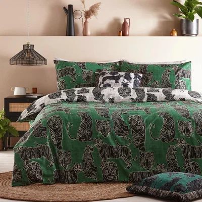 Habitat Furn Wildcat Green Bedding Set - King size