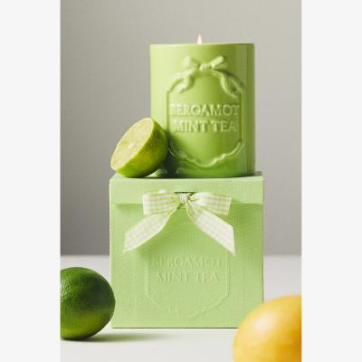 Anthropologie Gingham Bow Fresh Bergamot & Green Tea Ceramic Boxed Candle