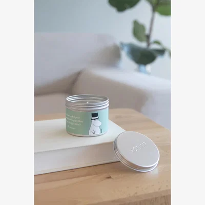 Nordic Nest Pluto Design Moomin scented candle small 20 h Moominpappa