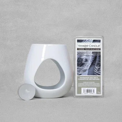 The Range Yankee Candle Cosy Up Wax Melt Gift Warmer Set G-AW21 - Grey