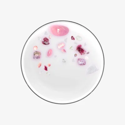 Wolf & Badger Pink / Purple Chakra Seven Soy Candle With Strawberry Quartz Gemstones | Adoratherapy