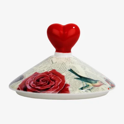 Westwing Handmade Scented Candle Rose Rouge (Cedarwood, Gurjum & Tonka Bean)
