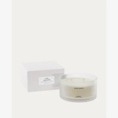 Kave Home Cold Days scented candle 600 g