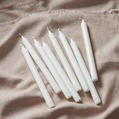 Layered Lounge Set of 8 White Dinner Candles