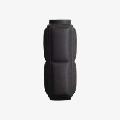 Nordic Nest Coxa candle holder 19 cm Black