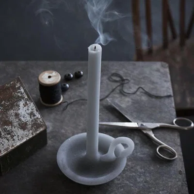 Olivia's 54 Celius Tallow Candle Black Velvet
