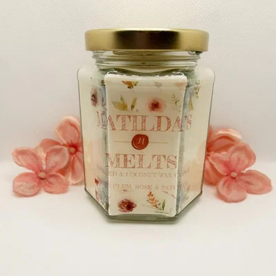 The Range Damson Plum, Rose and Patchouli Scented Candle - White