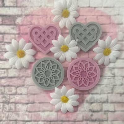 The Range Fluffy Towels Heart and Flower Wax disks - White