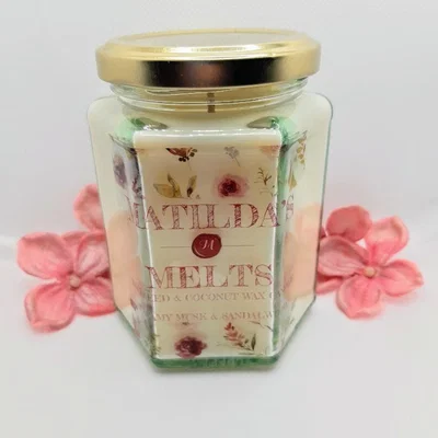 The Range Creamy Musk and Sandalwood Scented Candle - White