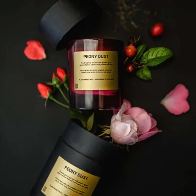 The Range Peony Dust Candle - Red